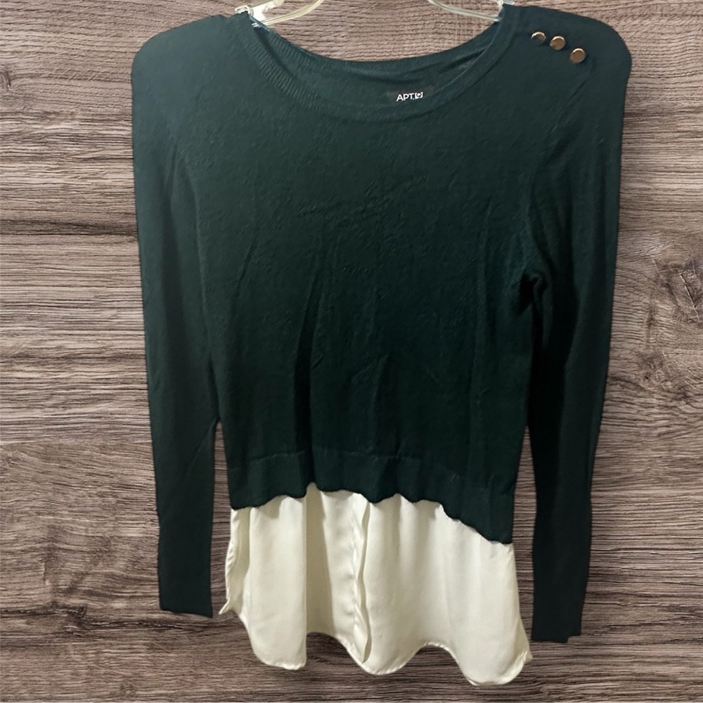 Apt. 9 long sleeve crew neck sweater with a two- fear cream blouse style. - Picture 3 of 4
